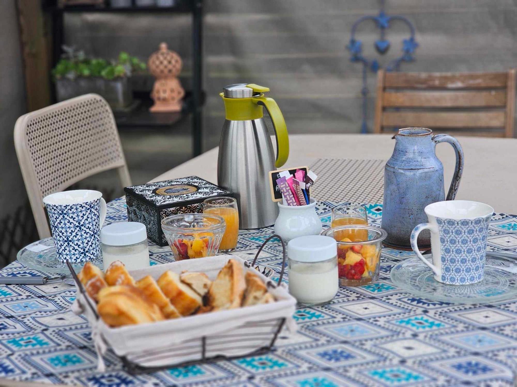 サン・ジョルジュ・ド・ディドンヌ Kaiola Bed & Breakfast エクステリア 写真